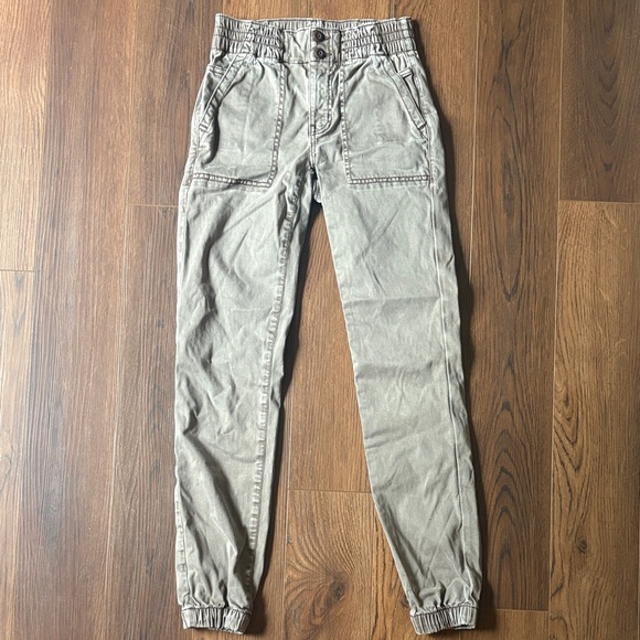 American Eagle Casual Tan Jogger Pants - Picture 1 of 1